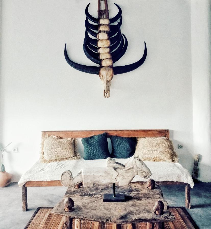 Lambo Homestay Waikabubak Exterior photo